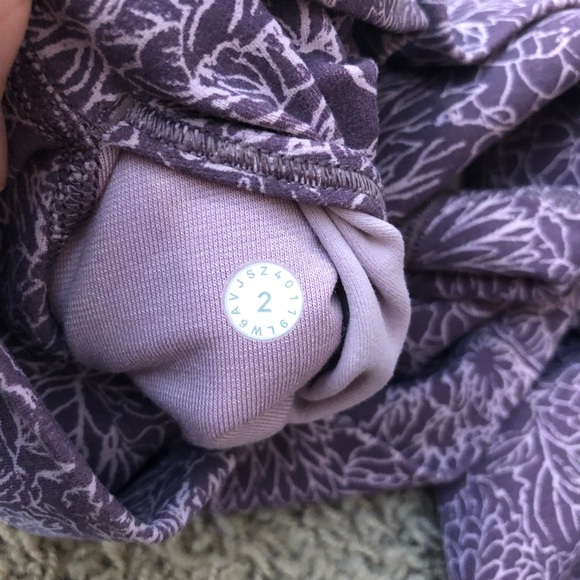 Lululemon Align Crop 21” Sz 2 - Picture 7 of 8